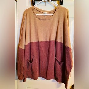 Beige and mauve top with pockets